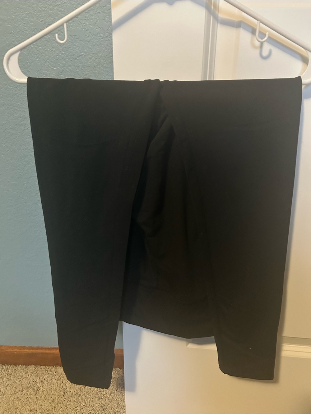 PINK Victoria’s Secret Women’s Ultimate Black Leggings - Small